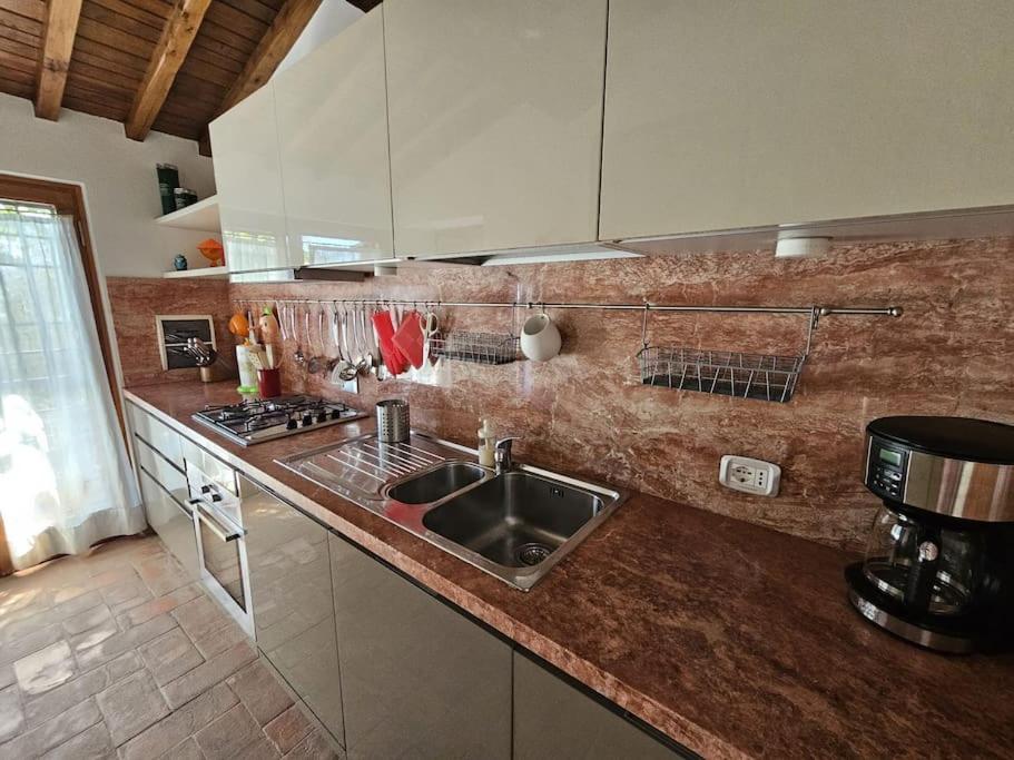 Apartmán Casina Rossa Tavarnuzze Exteriér fotografie